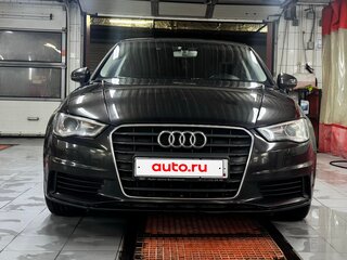 2015 Audi A3 III (8V), коричневый, 1600000 рублей, вид 3