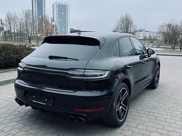 2020 Porsche Macan GTS I Рестайлинг, чёрный, 4500000 рублей - вид 4