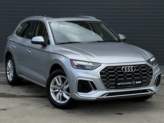 2021 Audi Q5 45 TFSI II (FY) Рестайлинг, серебристый, 3829000 рублей, вид 3