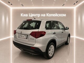 2019 Suzuki Vitara II Рестайлинг, серебристый, 1645000 рублей, вид 2