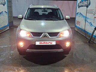 2008 Mitsubishi Outlander II, бежевый, 799000 рублей, вид 4