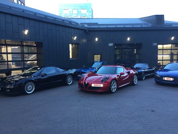 2014 Alfa Romeo 4C, красный, 10000000 рублей - вид 13