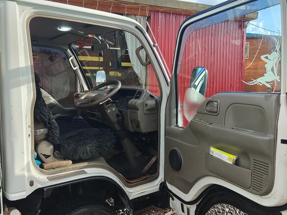 1995 Isuzu Elf (N-series), белый, 1650000 рублей - вид 4