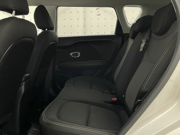 2018 Kia Soul II Рестайлинг, белый, 1580000 рублей - вид 17