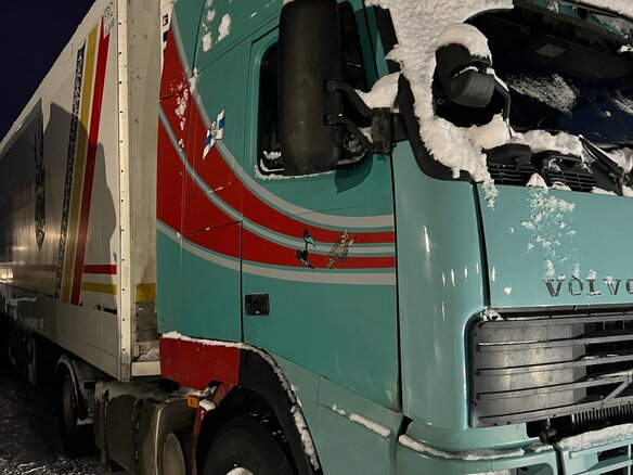 2001 Volvo FH, зелёный, 1150000 рублей - вид 5