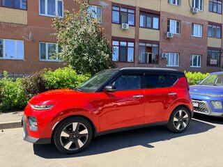 2019 Kia Soul III, красный, 2000000 рублей, вид 3