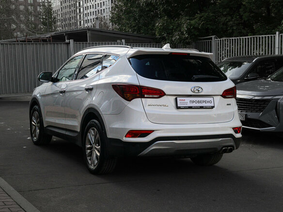 2015 Hyundai Santa Fe III Рестайлинг, белый, 2050000 рублей - вид 5
