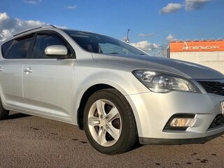 2011 Kia Ceed I Рестайлинг, серебристый, 650000 рублей, вид 2