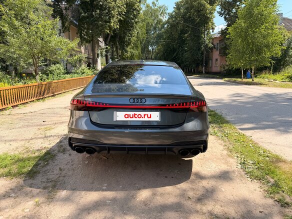 2018 Audi A7 55 TFSI II (4K), серый, 4680000 рублей - вид 5