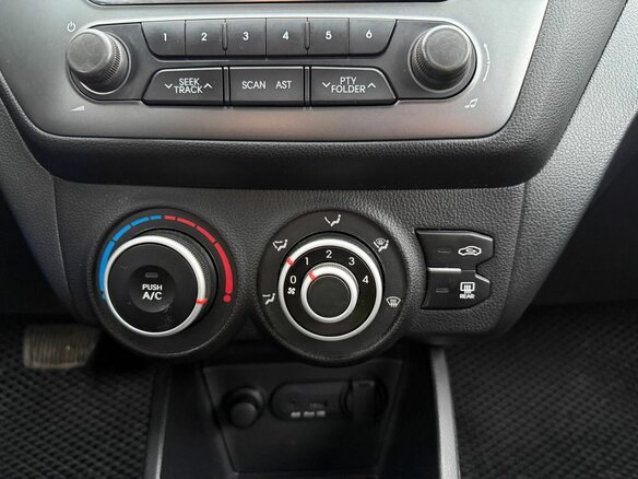 2013 Kia Rio 4-speed III, синий, 965000 рублей - вид 15