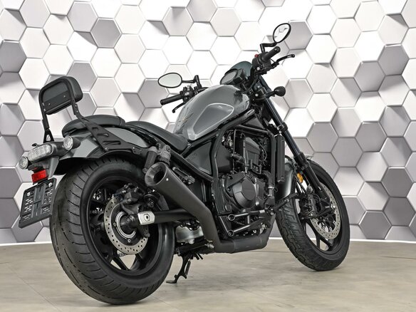 2023 Honda CMX 1100 Rebel, серый, 977000 рублей - вид 6