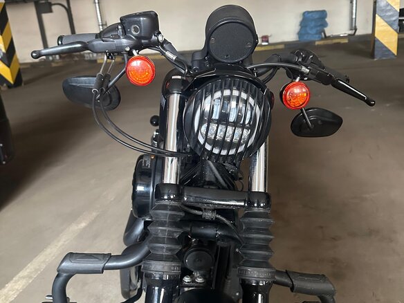 2021 Harley-Davidson Sportster 883, чёрный, 810000 рублей - вид 3
