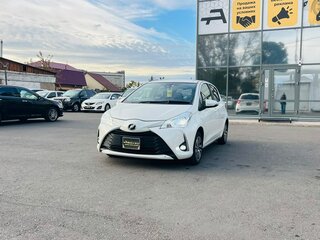 2019 Toyota Vitz III (XP130) Рестайлинг 2, белый, 1029000 рублей, вид 2