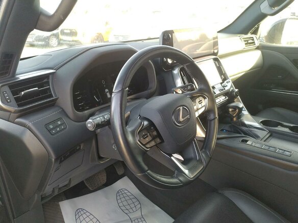 2025 Lexus LX 500d IV, белый, 17482000 рублей - вид 5