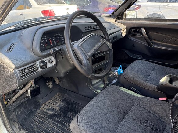 2004 Lada (ВАЗ) 2115, серебристый, 65000 рублей - вид 8
