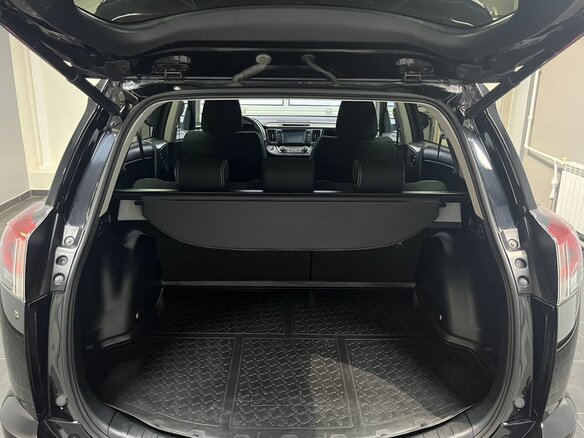 2017 Toyota RAV4 IV (XA40) Рестайлинг, чёрный, 2325000 рублей - вид 7