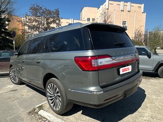 2018 Lincoln Navigator L IV, серый, 7000000 рублей, вид 5