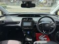 2021 Toyota Prius IV Рестайлинг (XW50), серый, 2000012 рублей - вид 5