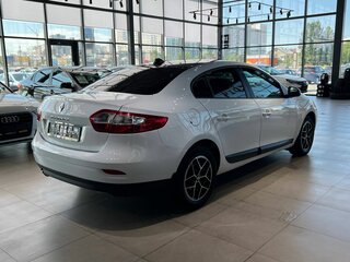2011 Renault Fluence I, белый, 665000 рублей, вид 4