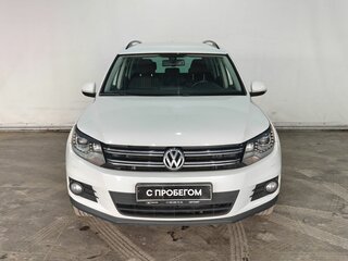 2016 Volkswagen Tiguan I Рестайлинг, белый, 1270000 рублей, вид 2
