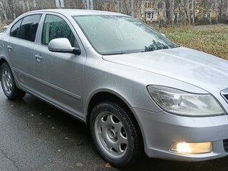 2011 Skoda Octavia II (A5) Рестайлинг, серебристый, 840000 рублей, вид 3
