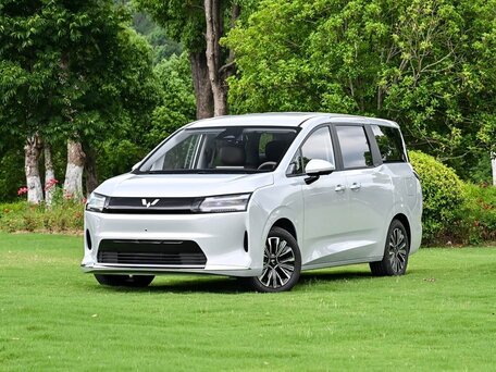2026 Wuling Starlight 730, серебристый, 2508008 рублей, вид 3