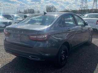 2026 Lada (ВАЗ) Vesta I Рестайлинг (NG), серый, 1651000 рублей, вид 3