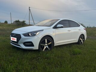2019 Hyundai Solaris II, белый, 1390000 рублей, вид 1