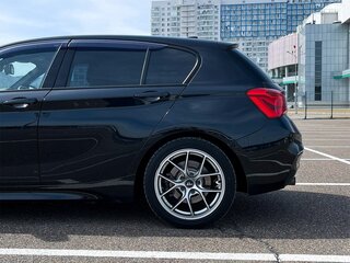 2015 BMW 1 серии 120i II (F20/F21) Рестайлинг, чёрный, 1300000 рублей, вид 5
