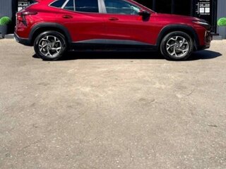 2023 Chevrolet Trax II, красный, 1667100 рублей, вид 5