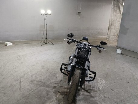 2021 Harley-Davidson Breakout, чёрный, 1711000 рублей, вид 3