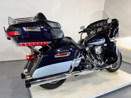 2015 Harley-Davidson Electra Glide, серебристый, 899000 рублей, вид 5