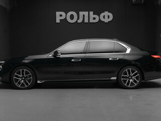 2025 BMW 7 серии 740i xDrive VII (G70), чёрный, 16500000 рублей, вид 4