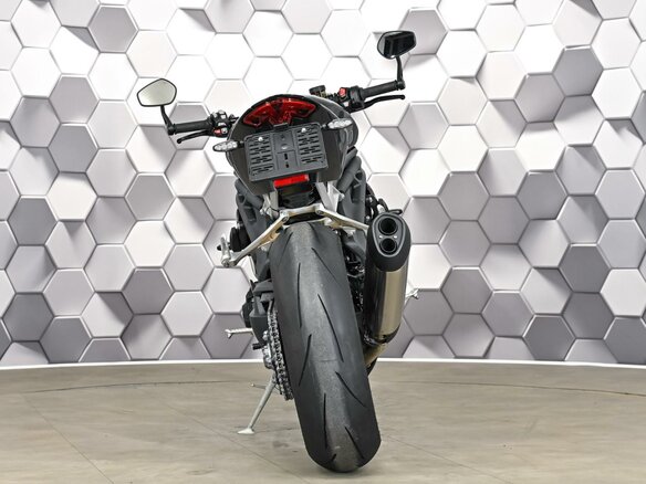 2022 Triumph Speed Triple, чёрный, 1379000 рублей - вид 5