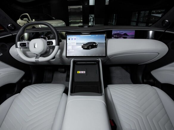 2026 Avatr 11 116 kWh I Рестайлинг, серый, 8290000 рублей - вид 14