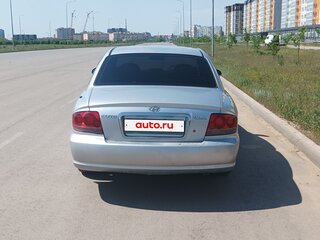 2007 Hyundai Sonata ТагАЗ IV (EF) Рестайлинг, серебристый, 450000 рублей, вид 4