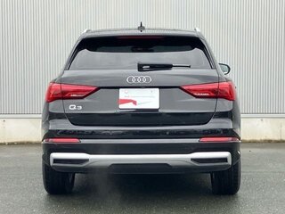 2022 Audi Q3 35 TFSI II (F3), чёрный, 1813911 рублей, вид 4