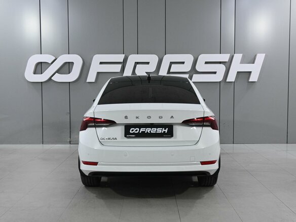 2021 Skoda Octavia IV (A8), белый, 2385000 рублей - вид 3