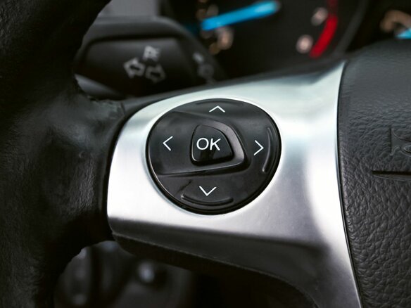 2015 Ford Kuga II, чёрный, 1179000 рублей - вид 13