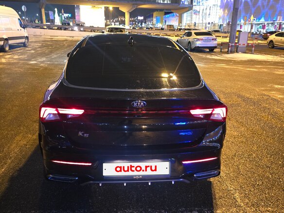 2021 Kia K5 III, чёрный, 2350000 рублей - вид 5