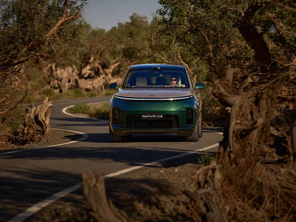 2026 Li Auto (Lixiang) L8 52.3 kWh I Рестайлинг, зелёный, 10390000 рублей - вид 2