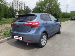 2014 Kia Rio 6-speed III, голубой, 645000 рублей, вид 4