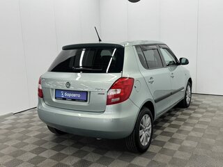 2011 Skoda Fabia II Рестайлинг, зелёный, 790000 рублей, вид 5