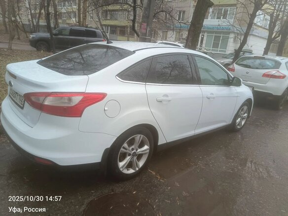 2012 Ford Focus III, белый, 600000 рублей - вид 1