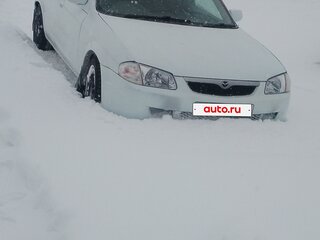 2000 Mazda Familia VIII (BJ), белый, 175000 рублей, вид 2