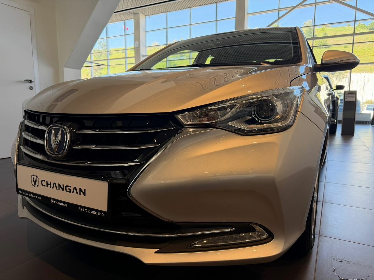 Открыть фотографии: Changan Alsvin