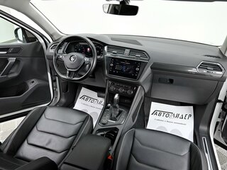 2017 Volkswagen Tiguan II, белый, 2315000 рублей, вид 5