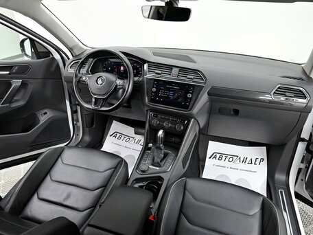 2017 Volkswagen Tiguan II, белый, 2315000 рублей, вид 5