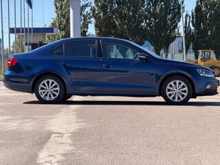 2015 Volkswagen Jetta VI Рестайлинг, синий, 1090000 рублей, вид 5