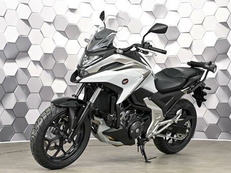 2023 Honda NC 750X, белый, 1077000 рублей, вид 2